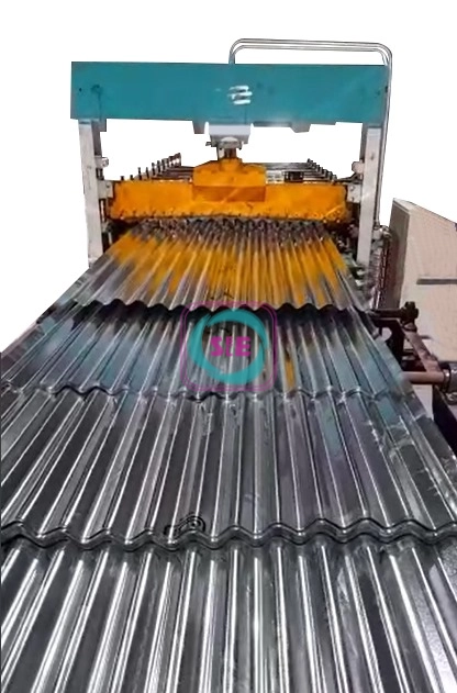 Galvanised corrugated roofing sheet machine